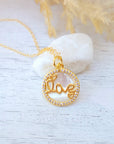 Collar Love en Oro Relleno de Nácar