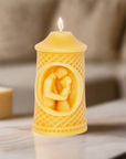 100% Pure Beeswax Candle – Couple Embrace Desig